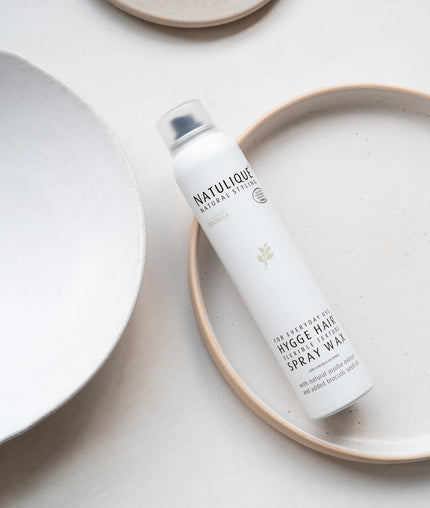Natulique Hygge Hair Spray Wax - verpakking voorkant