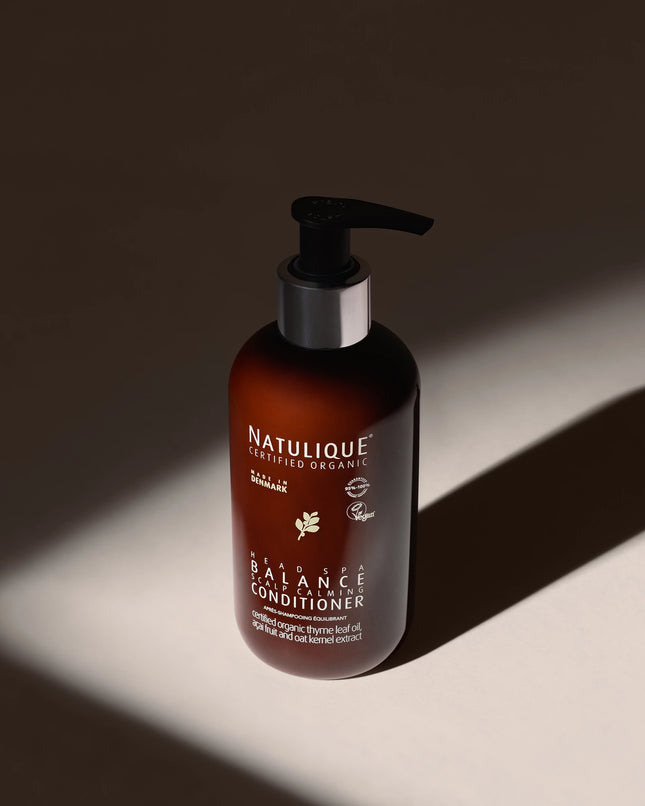 Natulique Balance Conditioner 250 ml - in donkere setting