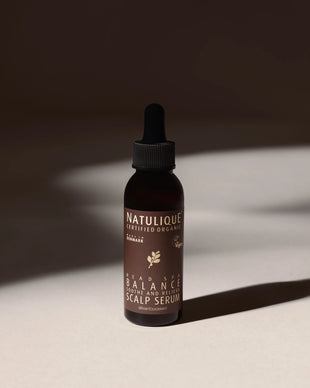 Natulique Balance Scalp Serum 50 ml - in donkere setting