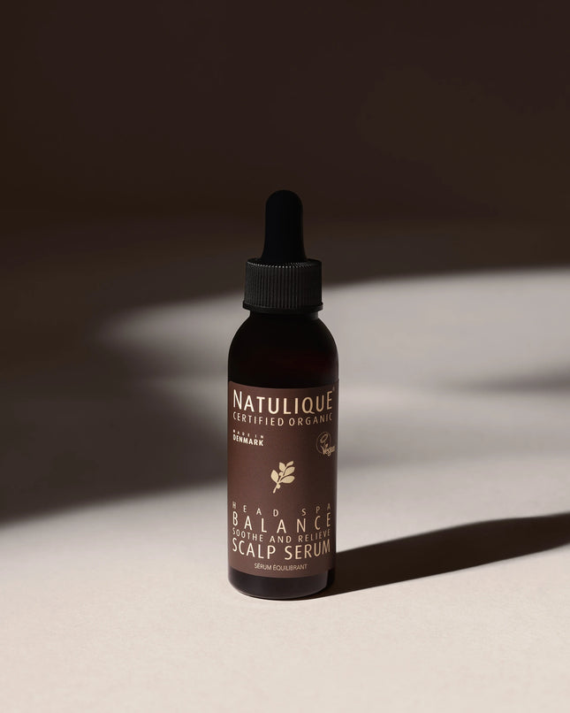 Natulique Balance Scalp Serum 50 ml - in donkere setting