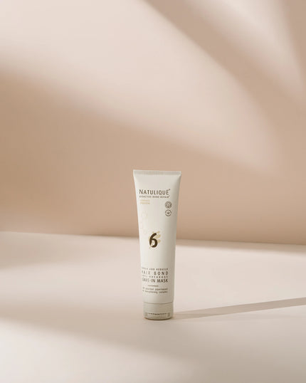 Natulique Hair Bond Leave-In Mask Stap 6 - in donkere setting