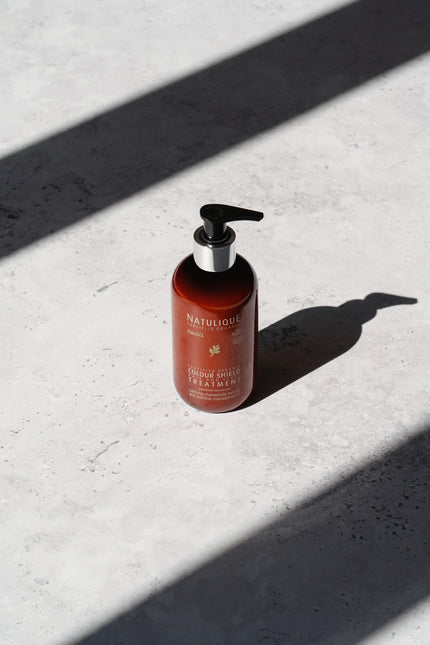 Natulique Colour Shield Treatment 250 ml - verpakking voorkant
