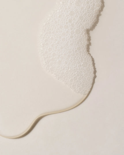 Natulique Perfume-Free Hairwash - textuur close-up
